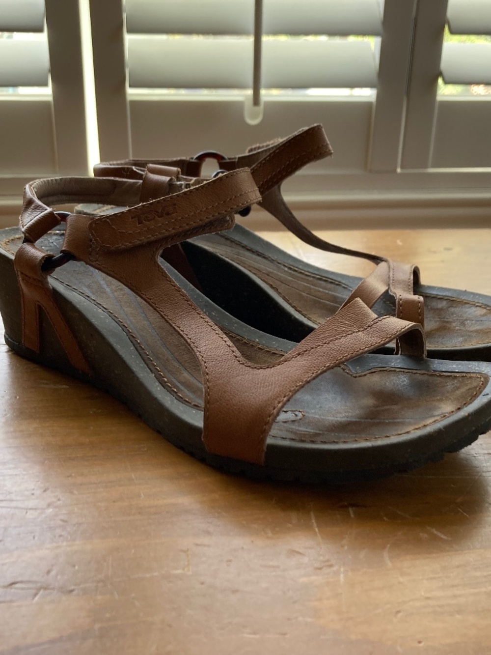 Teva brown leather sandals